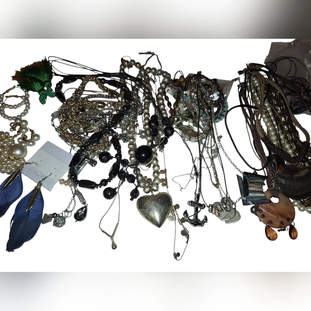 50 Bundle Mixed Fashion Jewelry Earrings Bracelets Necklaces Unlisted Boho Style